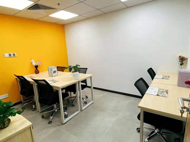 超薄型四向穿梭车价位